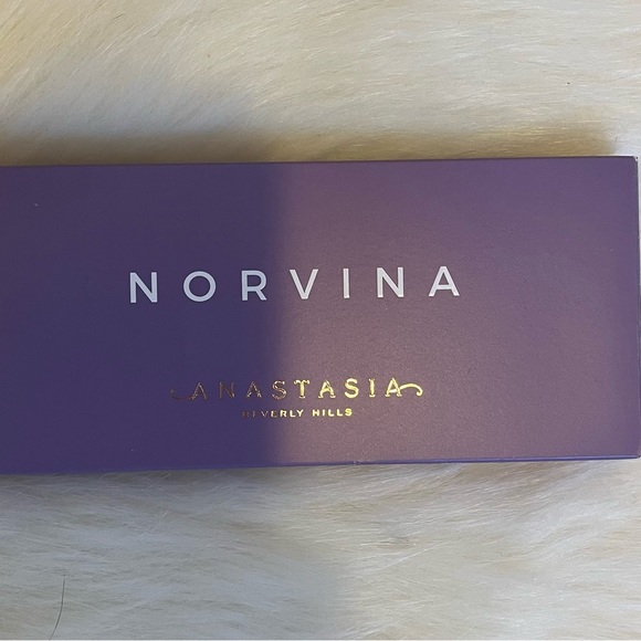 Norvina Palette - Picture 4 of 8